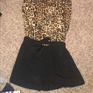 Sleeveless shorts one piece romper